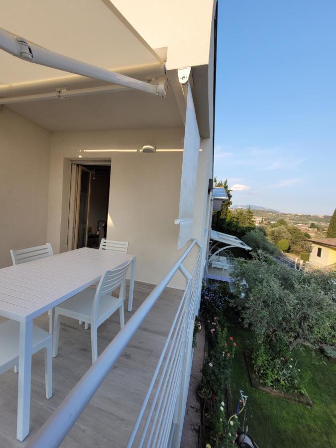 Garda View - Nuovo Appartamento Con Solarium Vista Lago Exterior photo